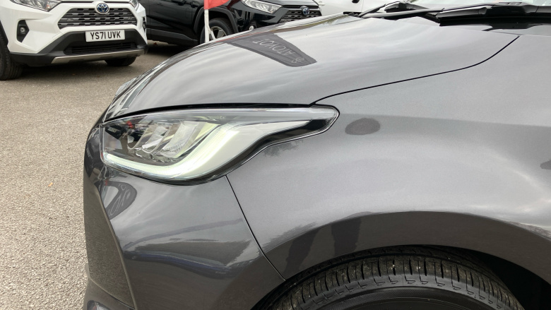 Toyota Yaris 1.5 Hybrid Design 5dr CVT Hybrid Hatchback